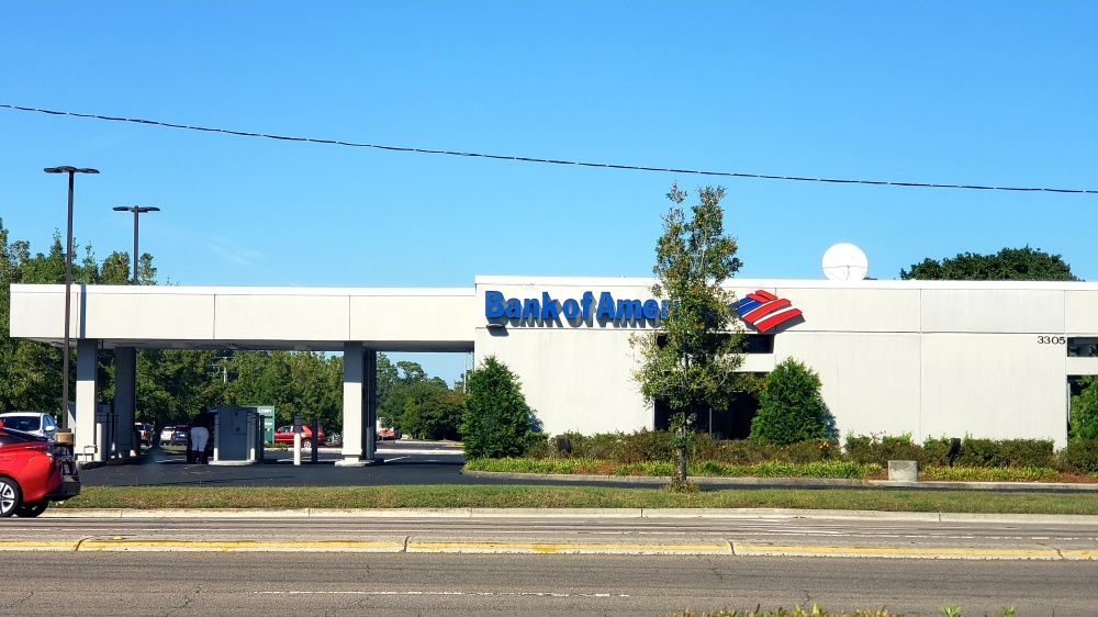 Bank of America (with Drive-thru ATM) 01