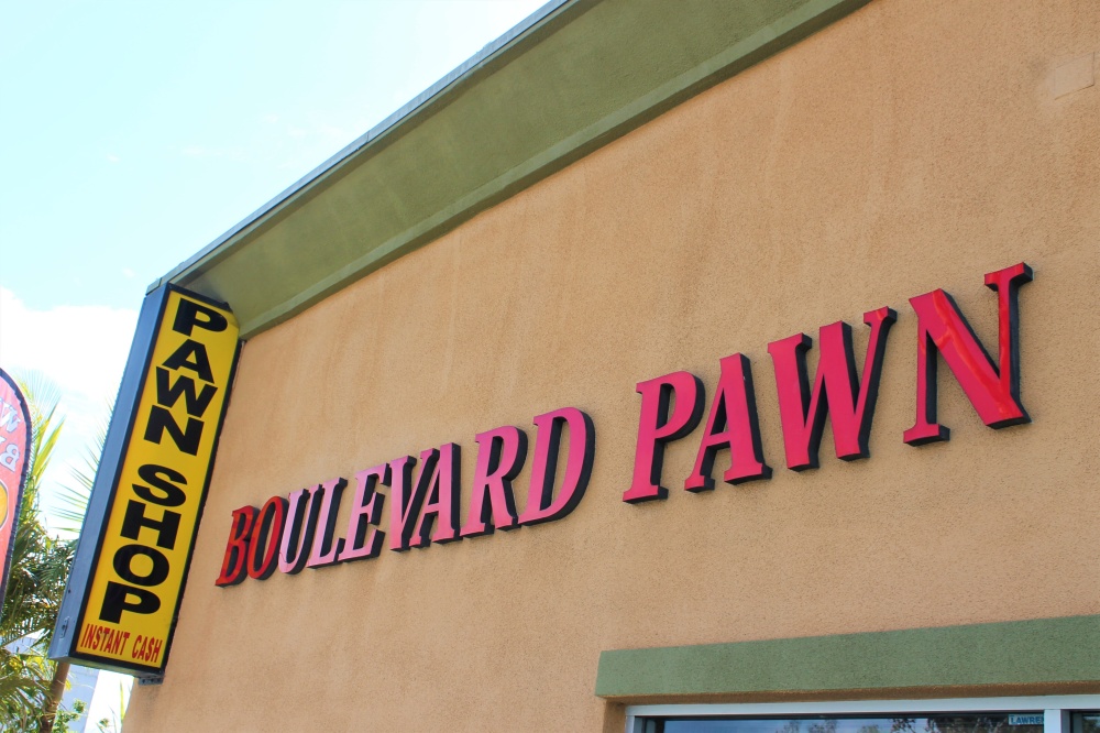Boulevard Pawn Shop 01
