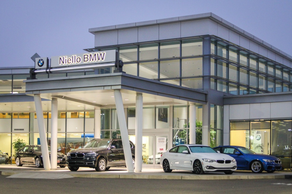 Niello BMW Elk Grove 01