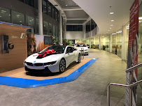 Niello BMW Elk Grove 04