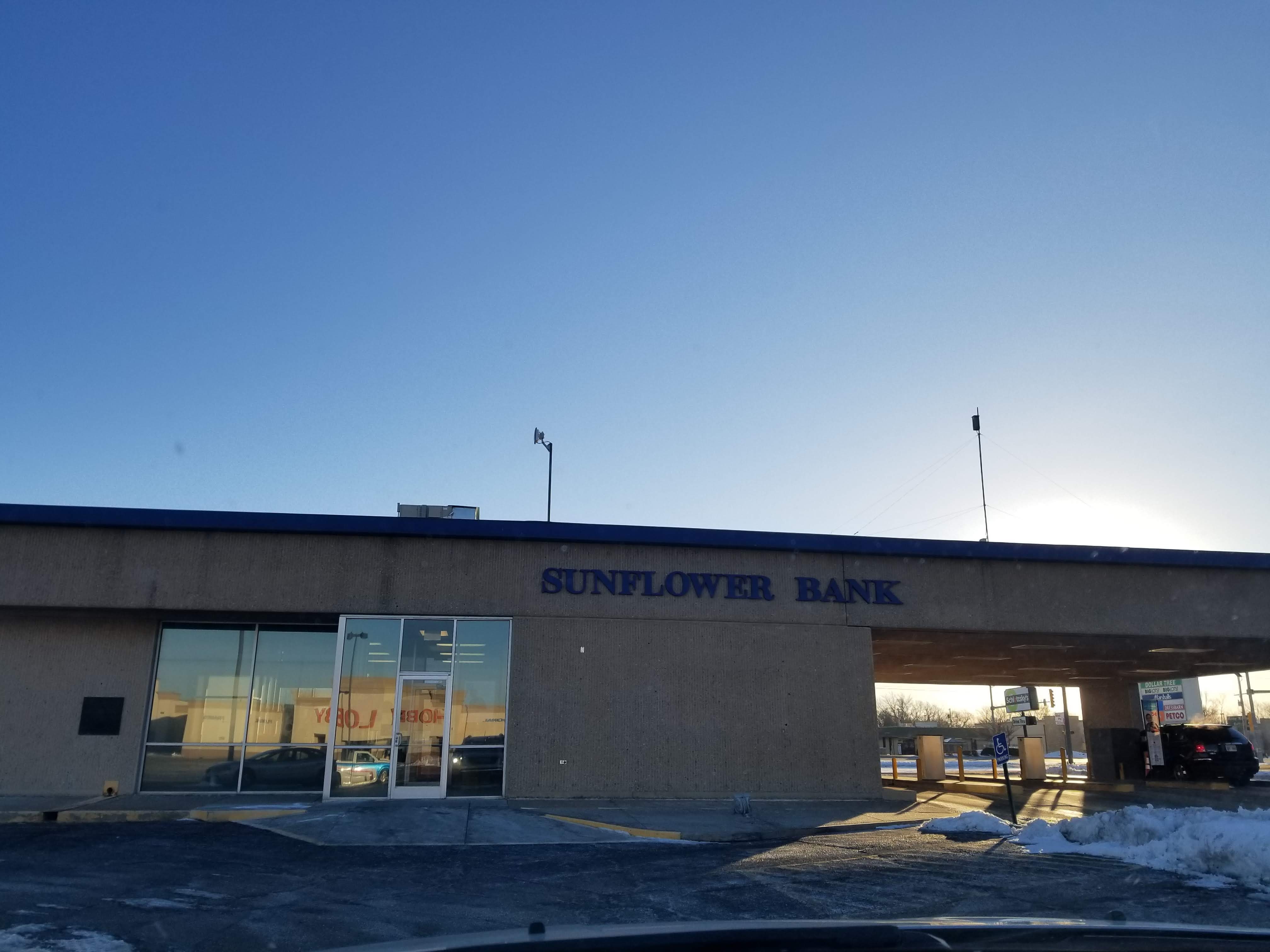 Sunflower Bank 01