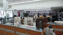 R J Jewelry & Loan Co 04