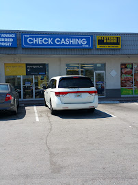 The Check Cashing Store 03