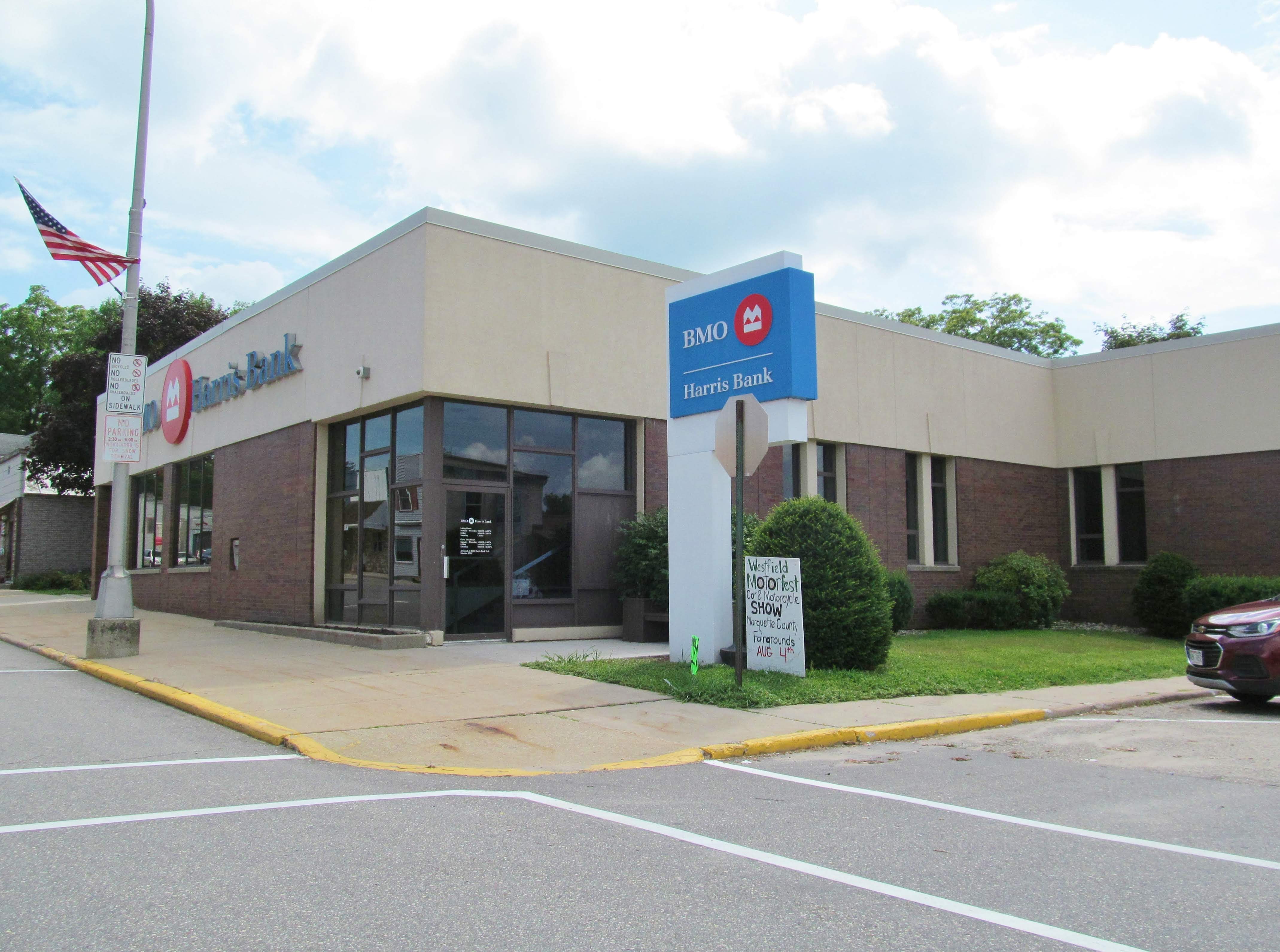 BMO Harris Bank 01