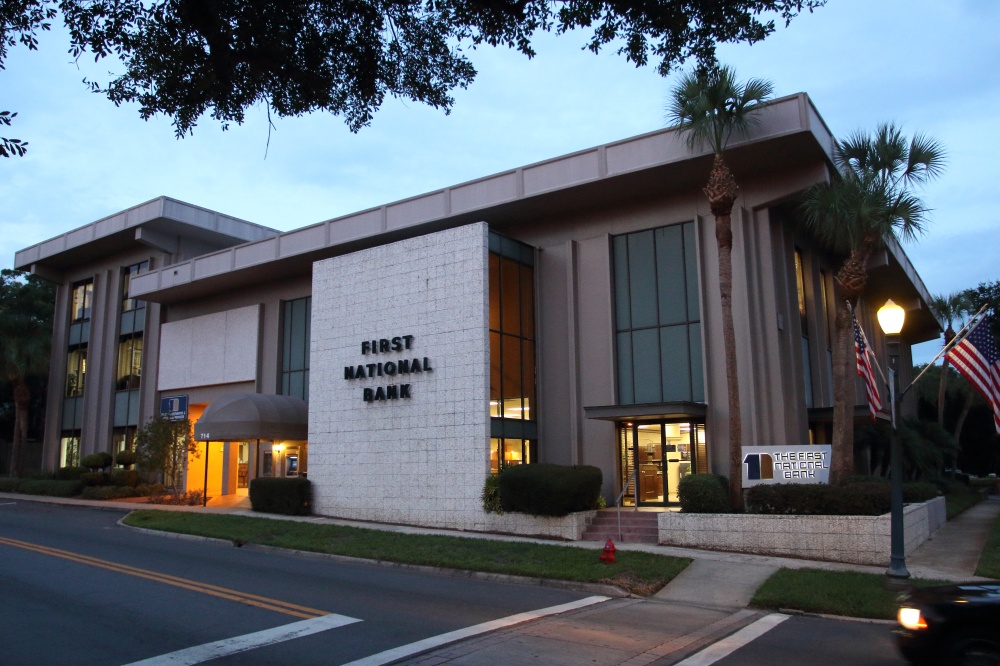 First National Bank of Mount Dora 01