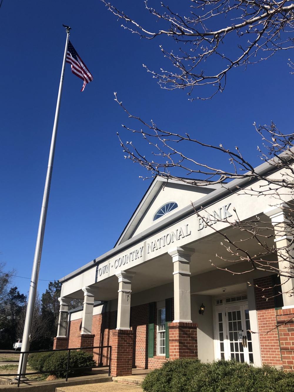 Town-Country National Bank 01