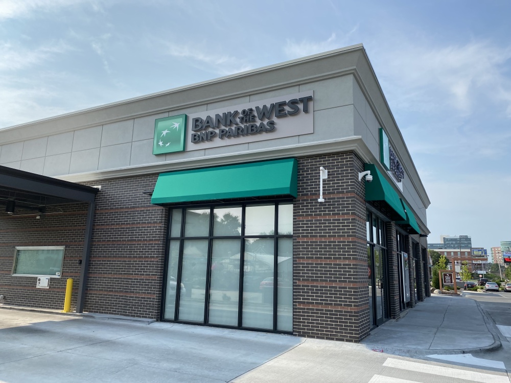 Bank of the West 01