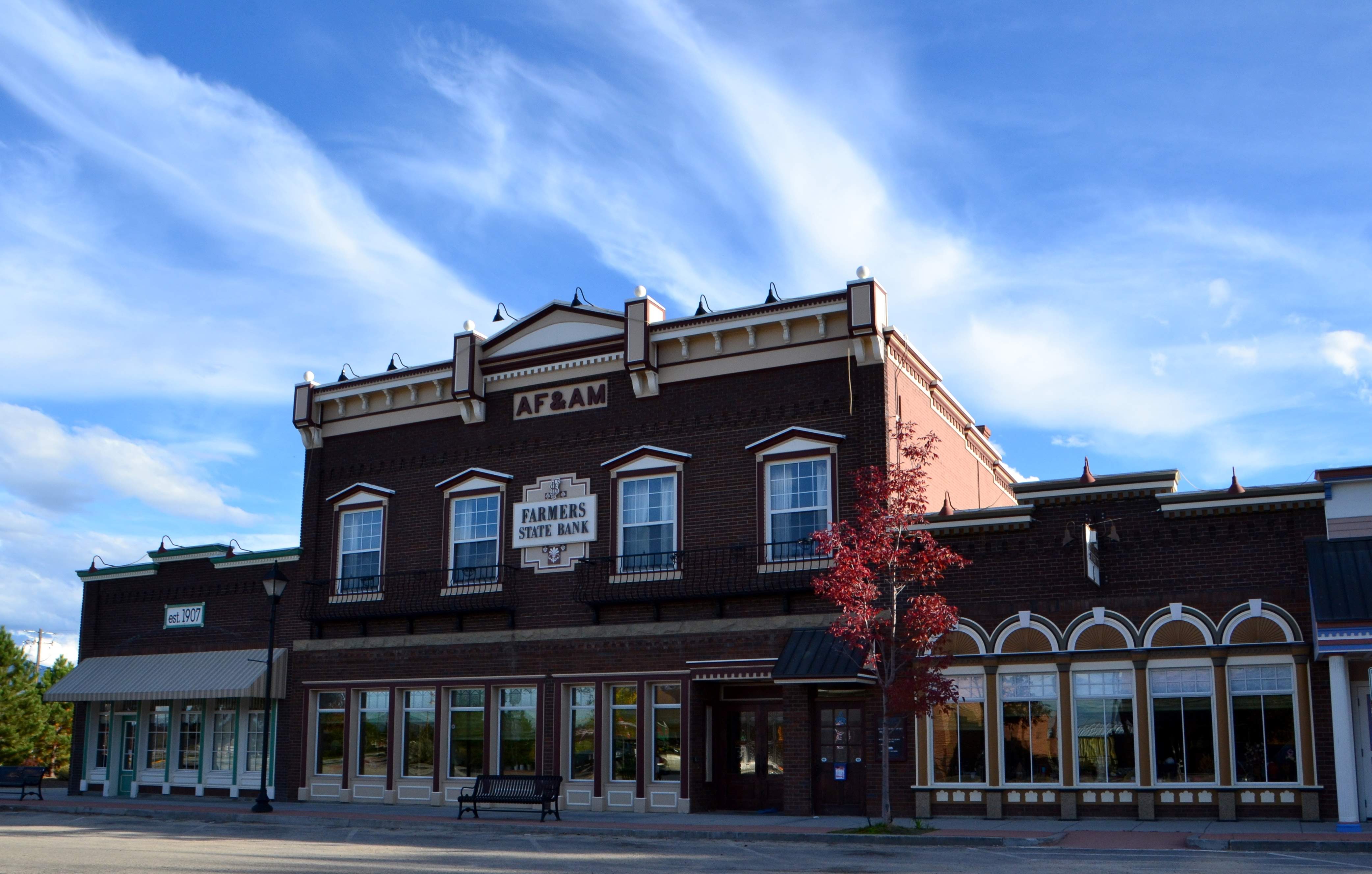Farmers State Bank - Main Office 01