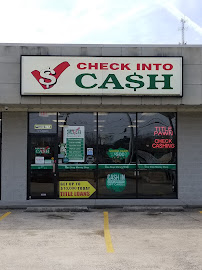 Check Into Cash 03