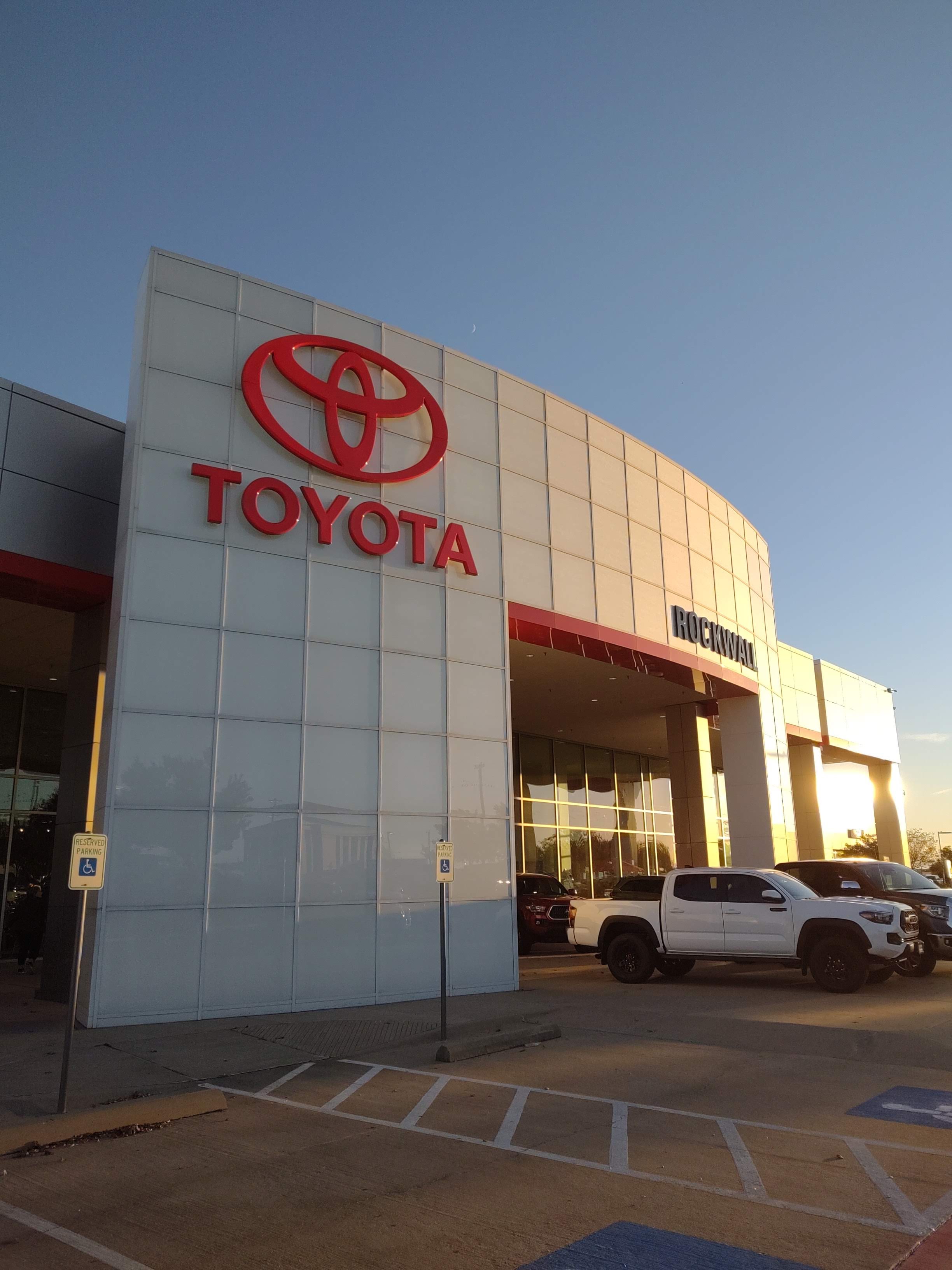 Toyota of Rockwall 01