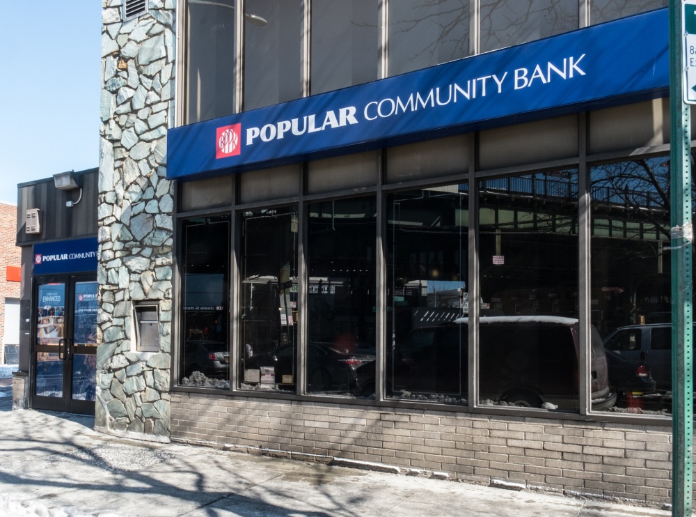 Popular Bank 01