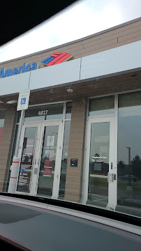 Bank of America (with Drive-thru ATM) 04