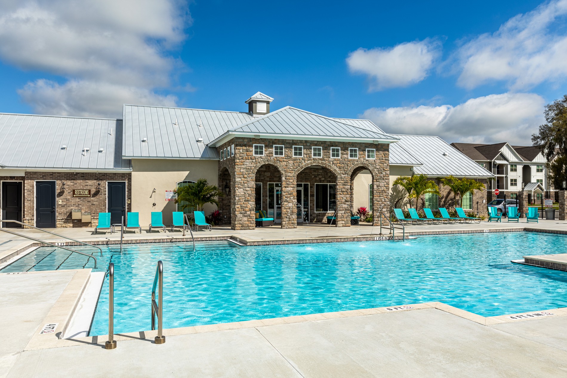 Lakeland Grand 01