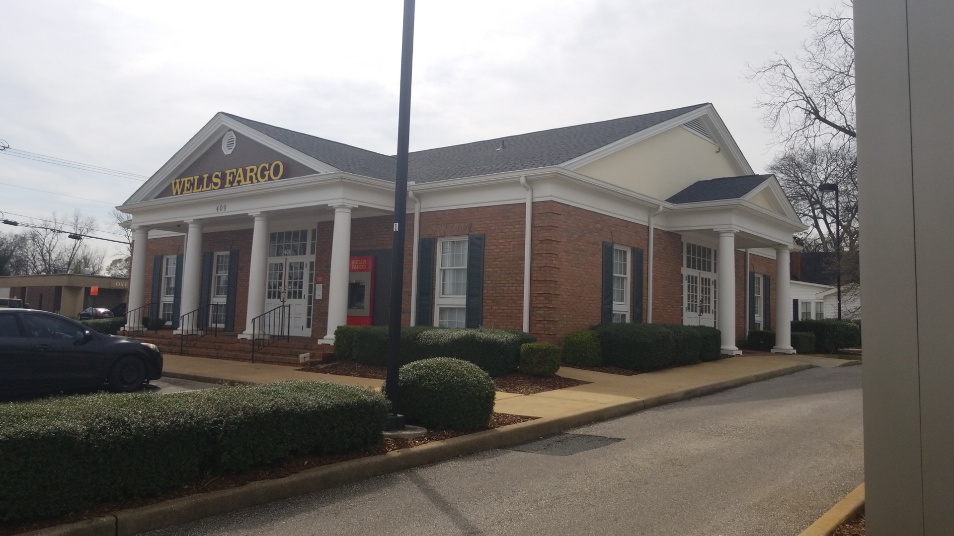 Wells Fargo Bank 01
