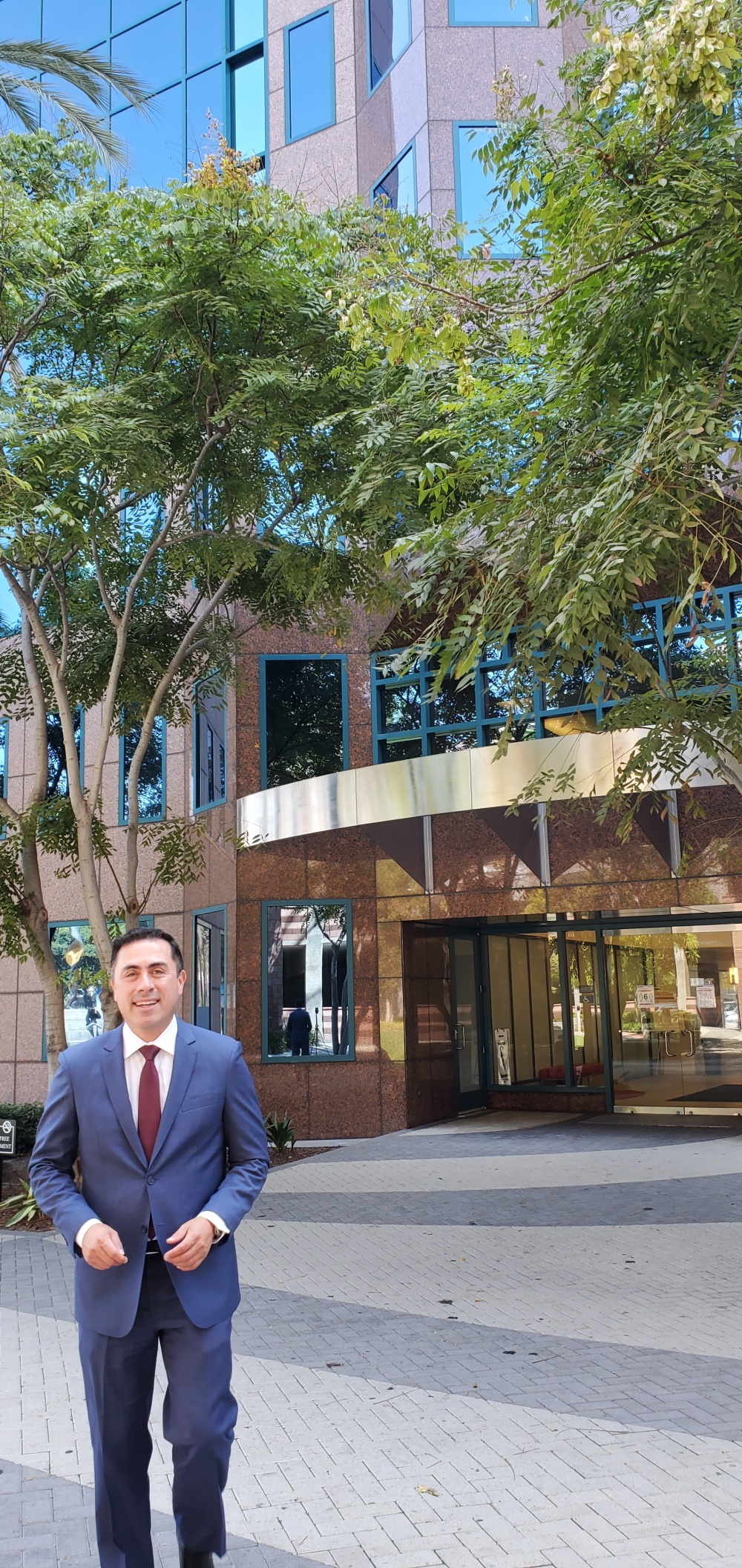 Carlos Escobar Mortgage Broker MLO447790 01