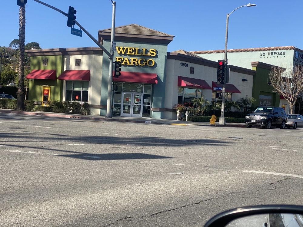 Wells Fargo Bank 01