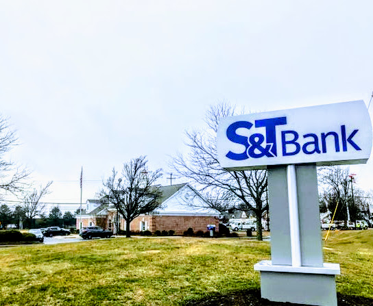 S&T Bank 01