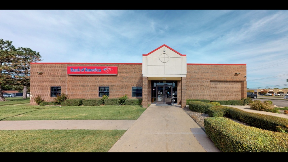 Bank of America (with Drive-thru services) 01