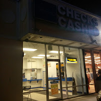 The Check Cashing Store 01