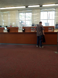 Santander Bank Branch 02