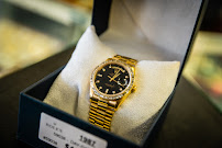 Pacoima Pawn Center / Shop 04