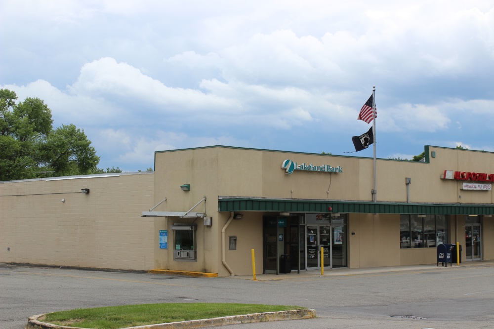 Lakeland Bank 01