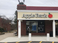 Apple Bank 02