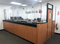 Apple Bank 04
