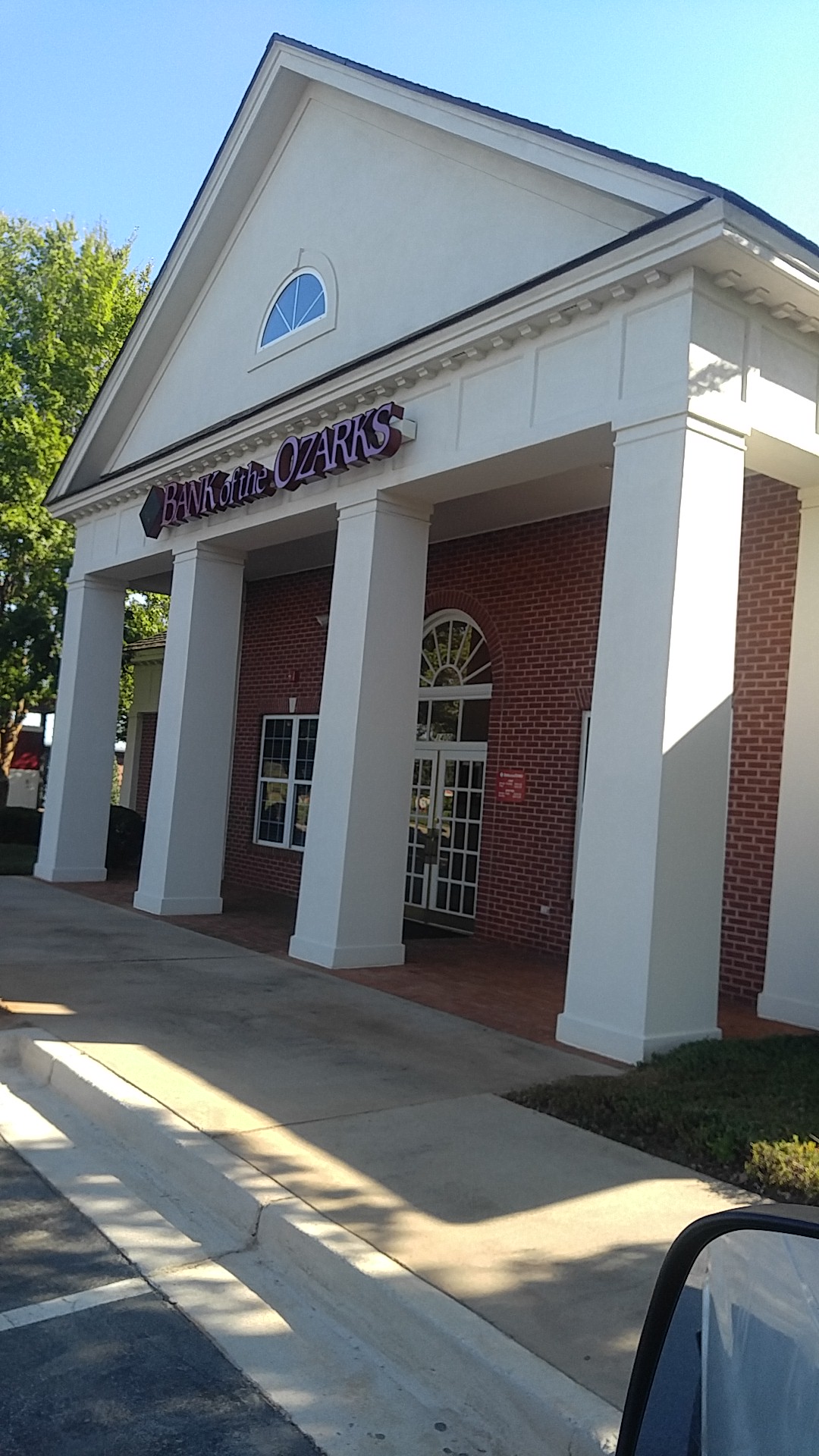 Bank OZK 01