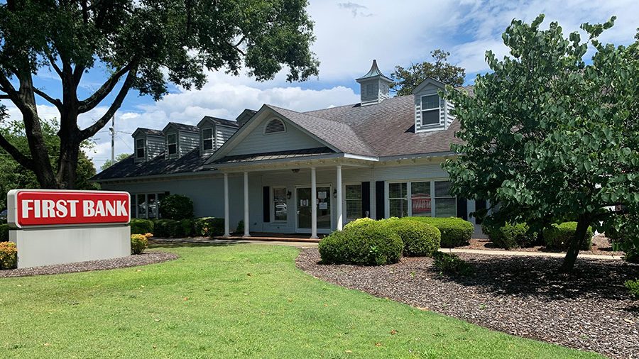 First Bank - Aberdeen, NC 01
