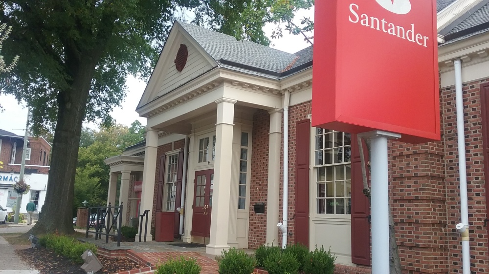 Santander Bank Branch 01
