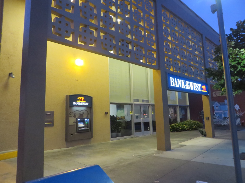 Bank of the West 01