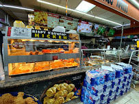 Hillcrest Grocery 03