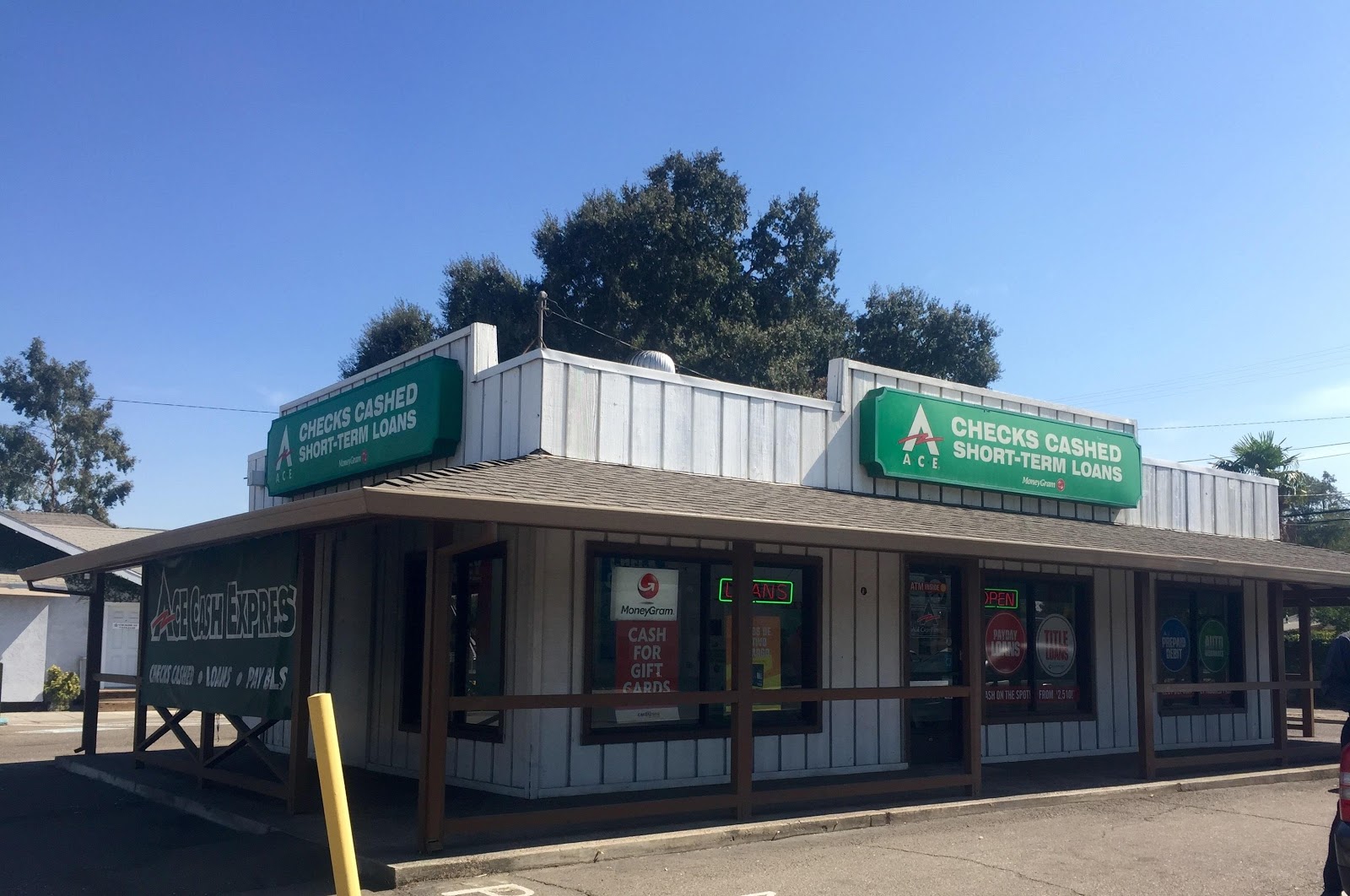 ACE Cash Express 01