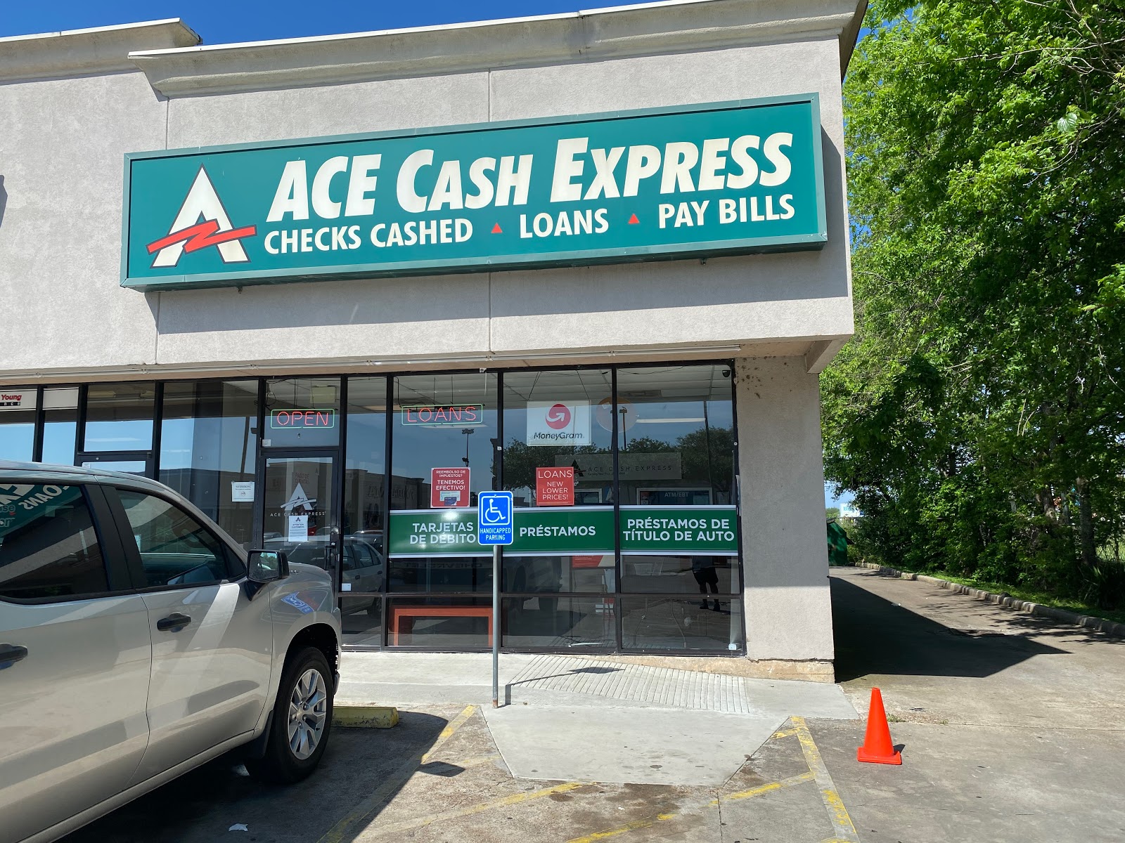 ACE Cash Express 01
