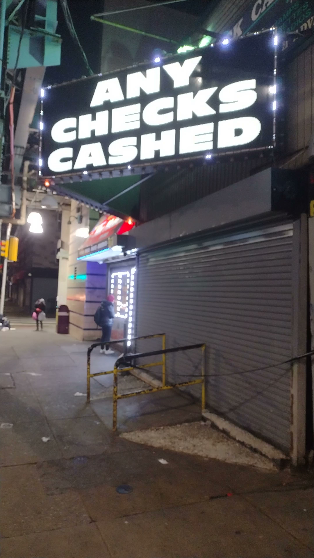 Bob's Check Cashing & Pawn Shp 01