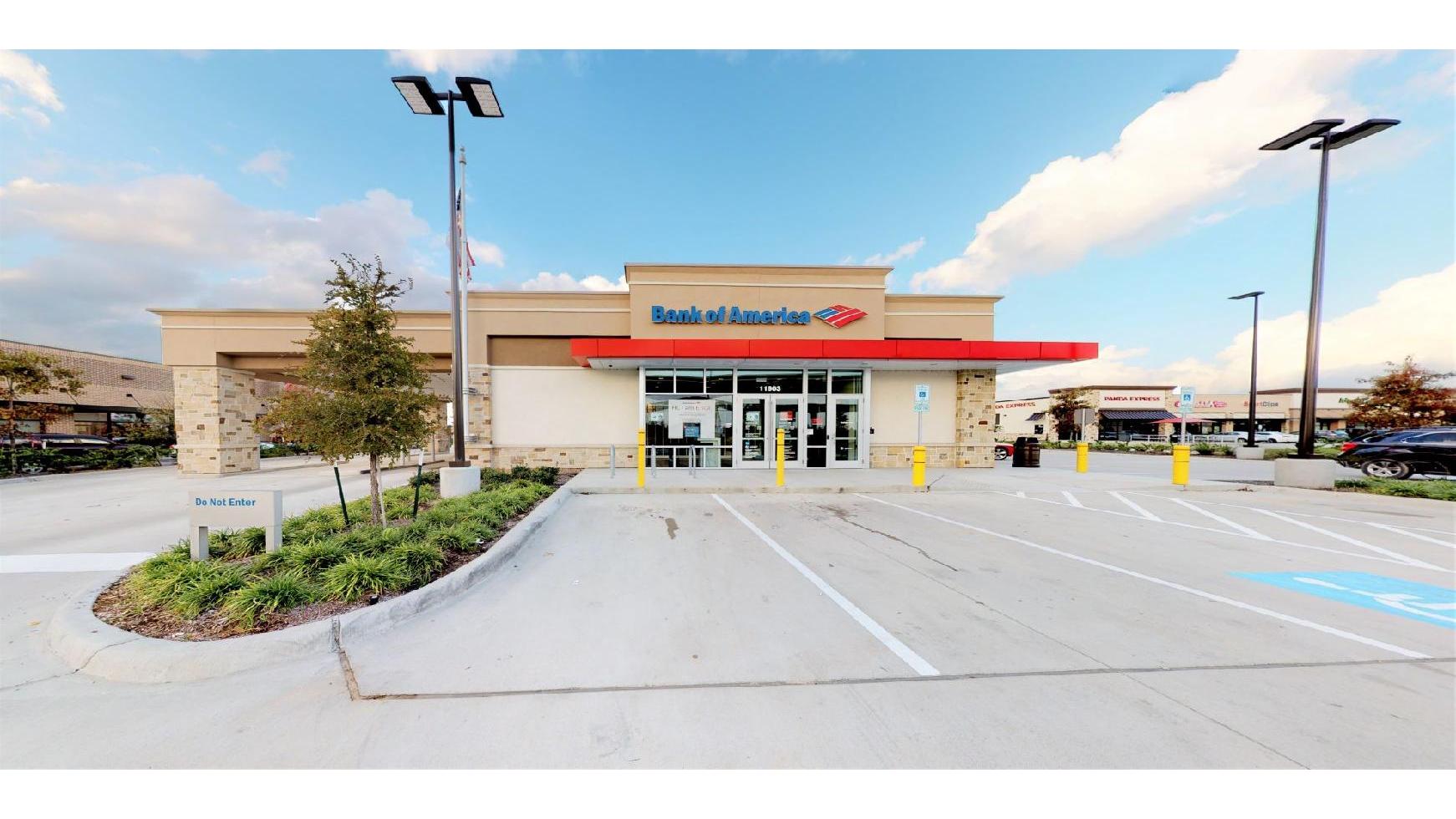 Bank of America (with Drive-thru ATM) 01
