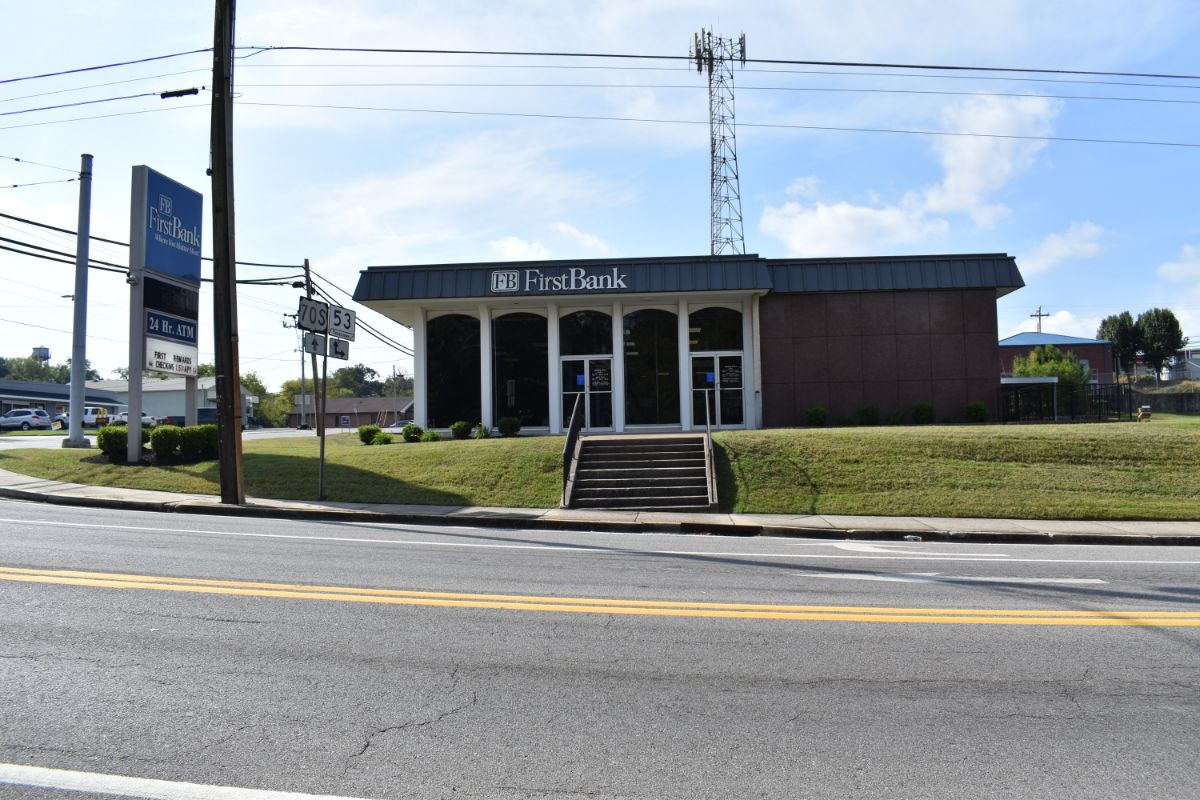 FirstBank 01