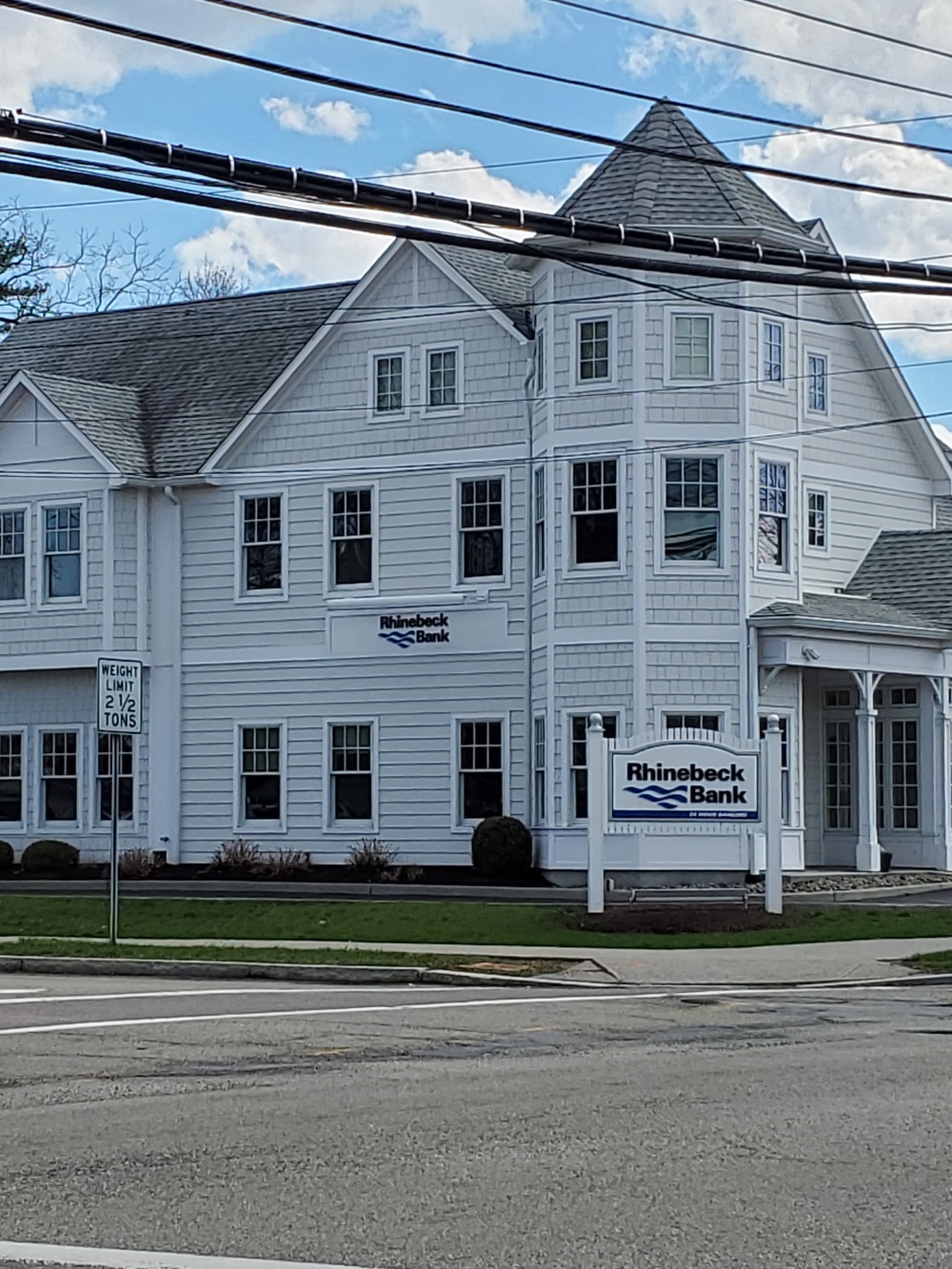 Rhinebeck Bank 01