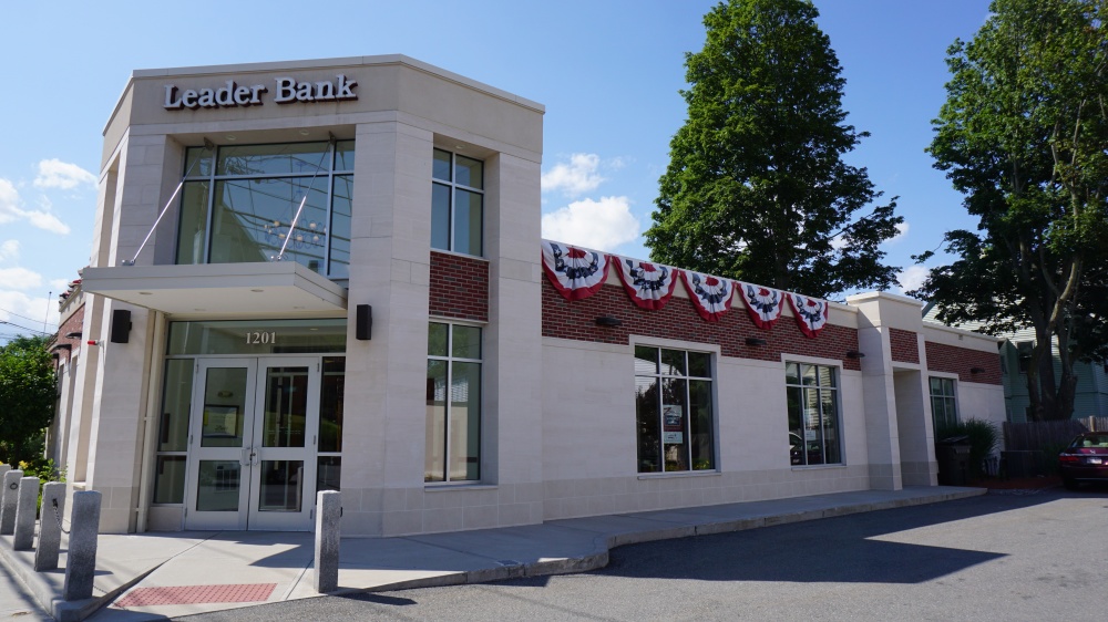 Leader Bank - Arlington Heights Branch 01