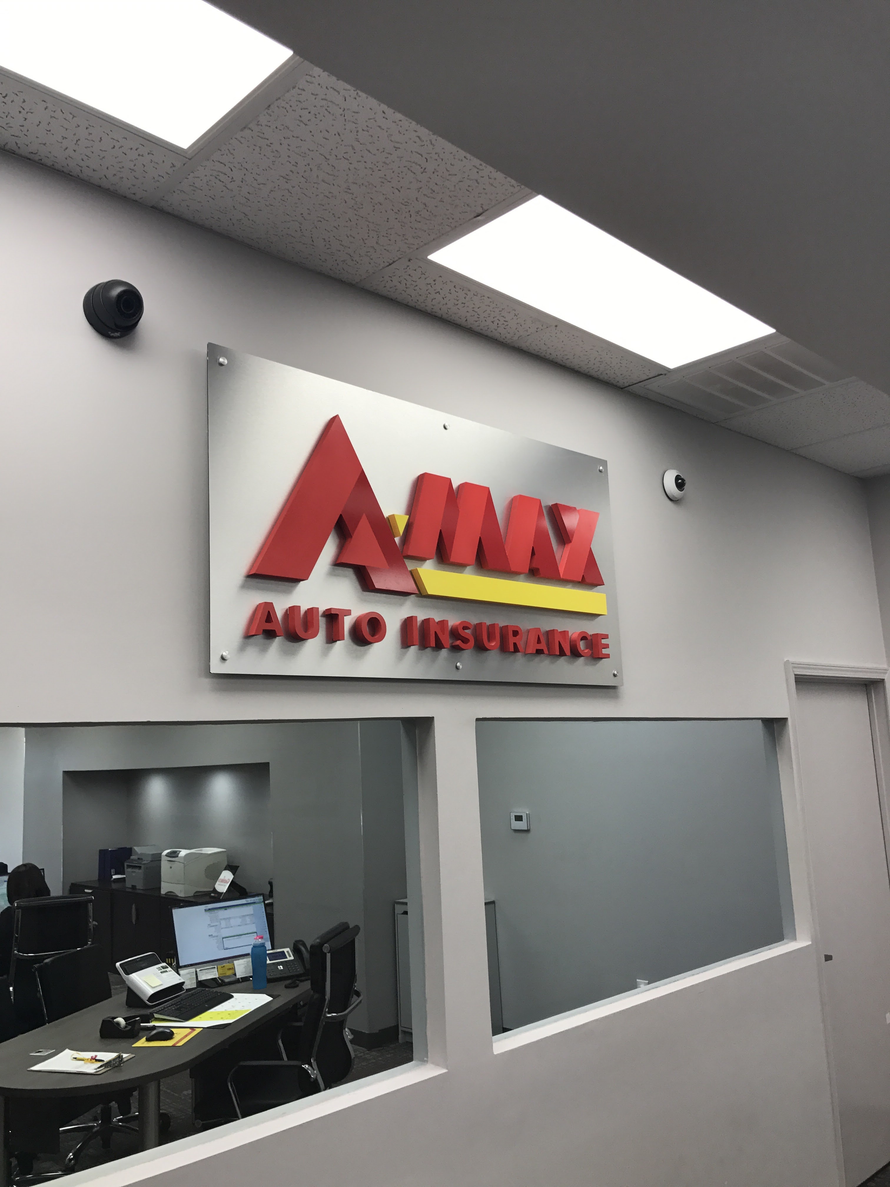 A-MAX Auto Insurance 01
