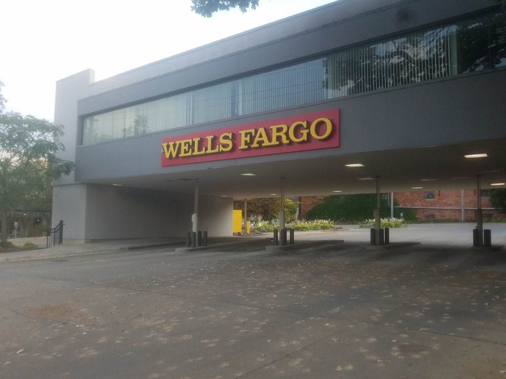 Wells Fargo Bank 01
