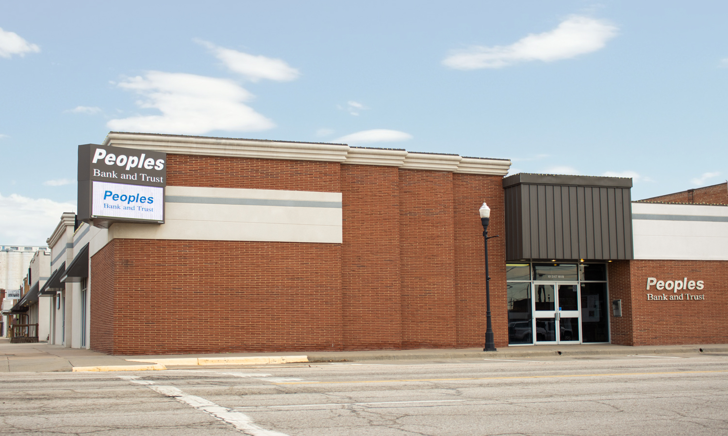 Peoples Bank and Trust 01