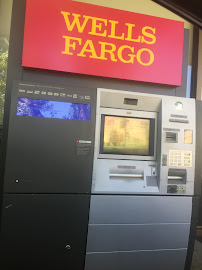 Wells Fargo Bank 04
