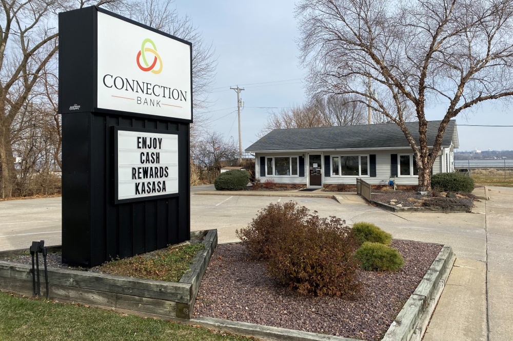 Connection Bank 01