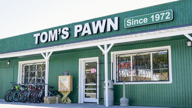 Tom's Pawn Shop 01