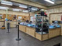 Tom's Pawn Shop 04