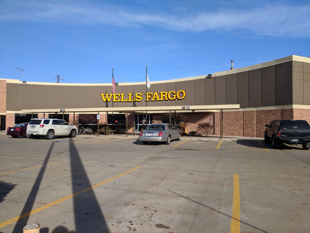 Wells Fargo Bank 01