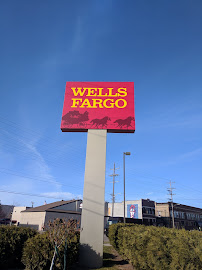 Wells Fargo Bank 02