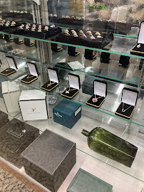 Paradise Pawn & Jewelry- Aurora 02